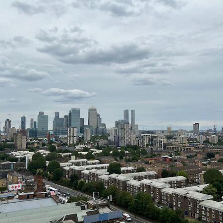 Stunning One Bedroom Apartment Londra Esterno foto
